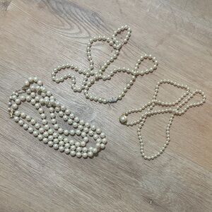 Bundle 3 Vintage Pearl Necklaces